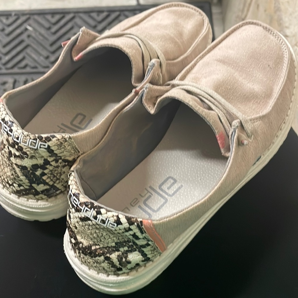 Hey Dude Wendy Snake Print